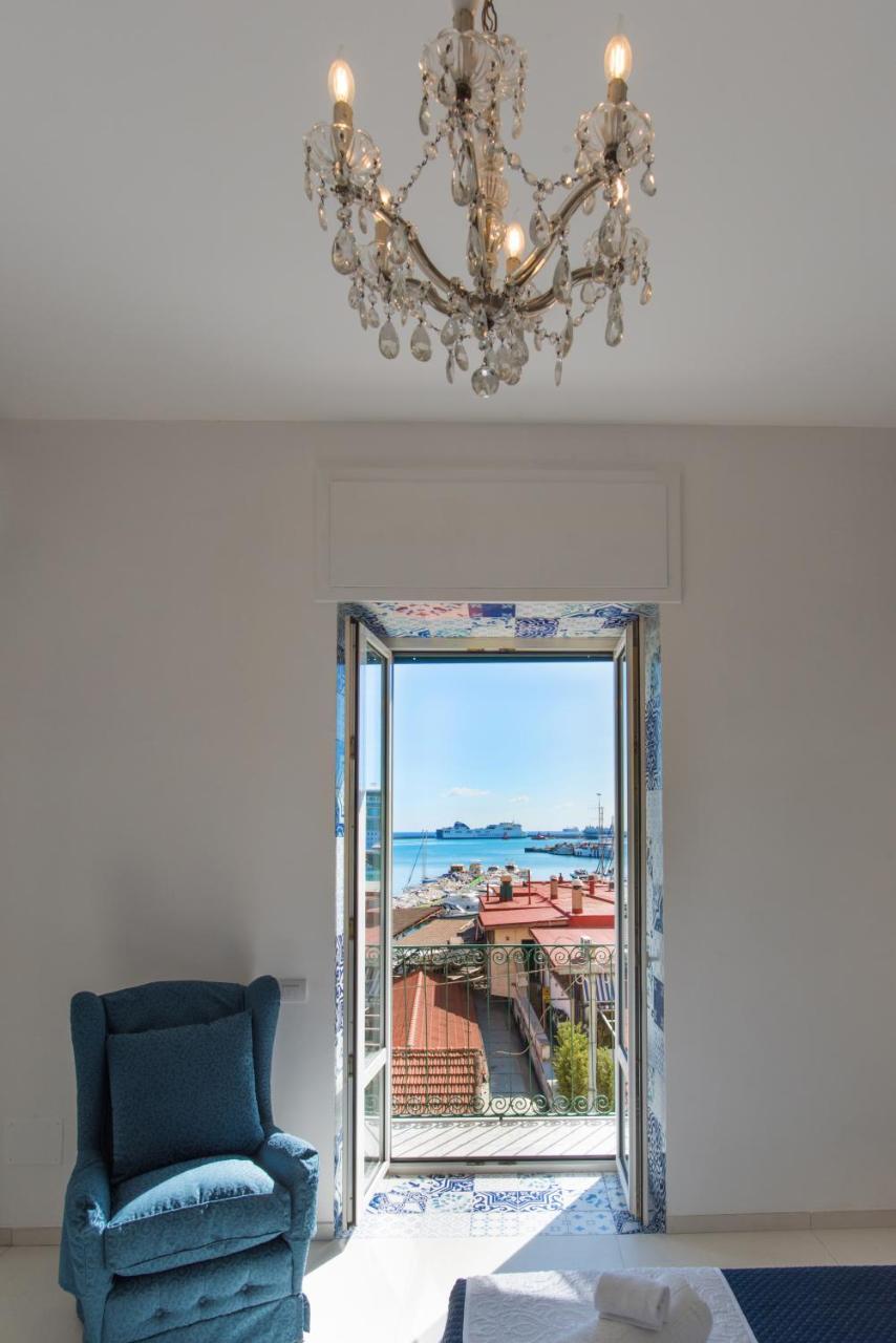 Relais Mareluna - Luxury Apartments Salerno Exteriör bild