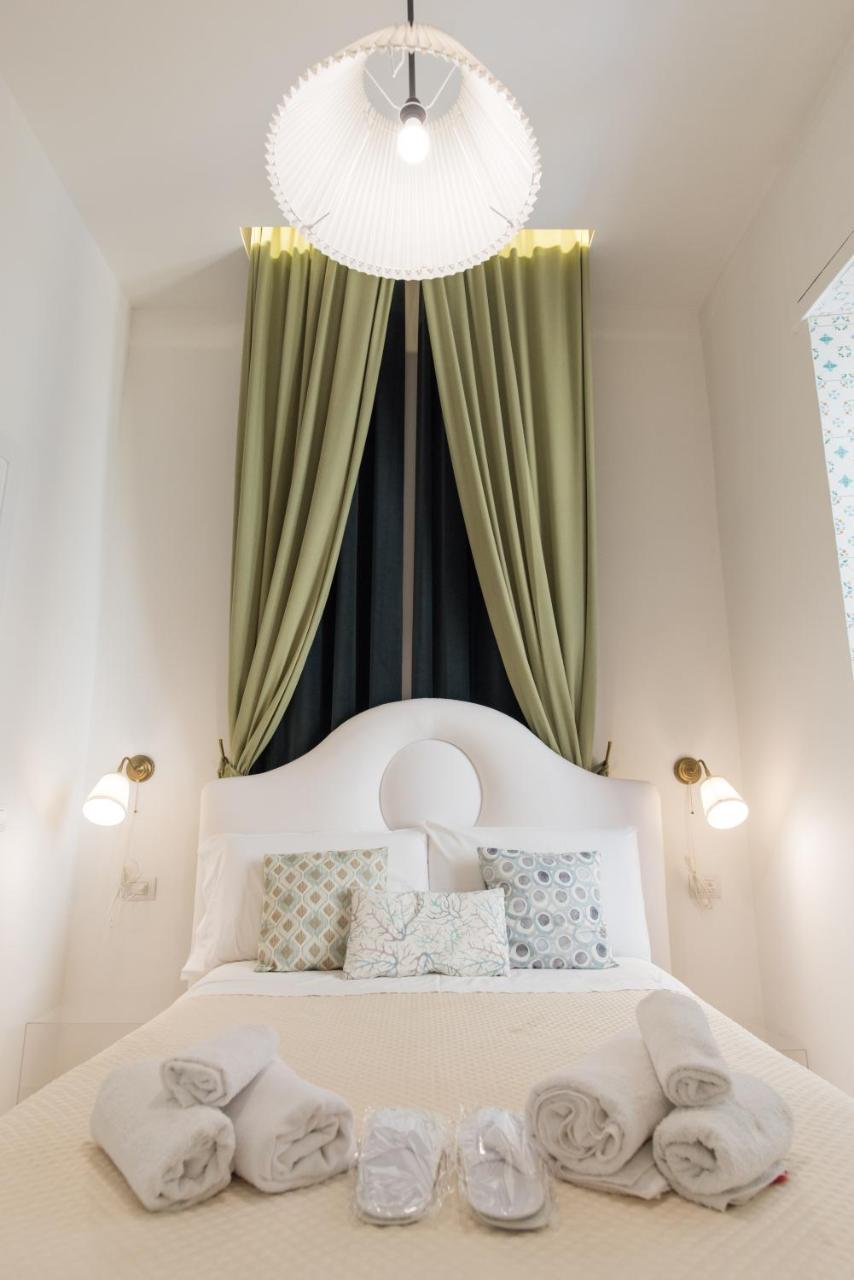 Relais Mareluna - Luxury Apartments Salerno Exteriör bild