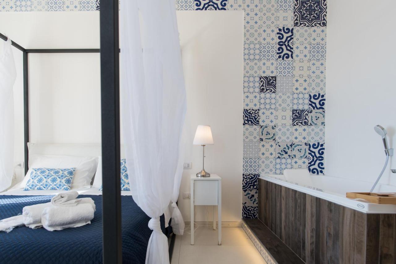 Relais Mareluna - Luxury Apartments Salerno Exteriör bild